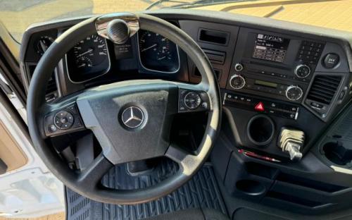 Mercedes-Benz Actros 1845LS Sattelzugmaschine