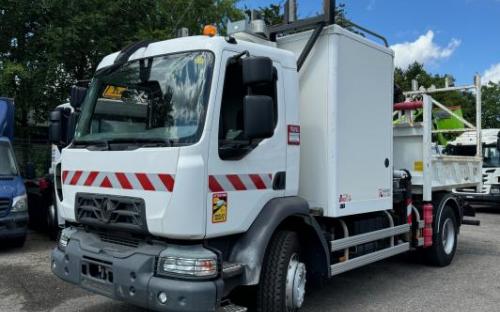 Renault D13 Kipper mit PK9002 Kran
